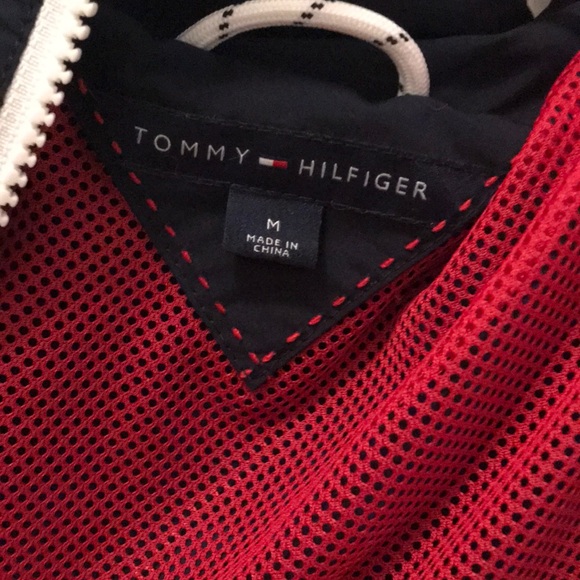 Tommy Hilfiger windbreaker - Picture 2 of 3